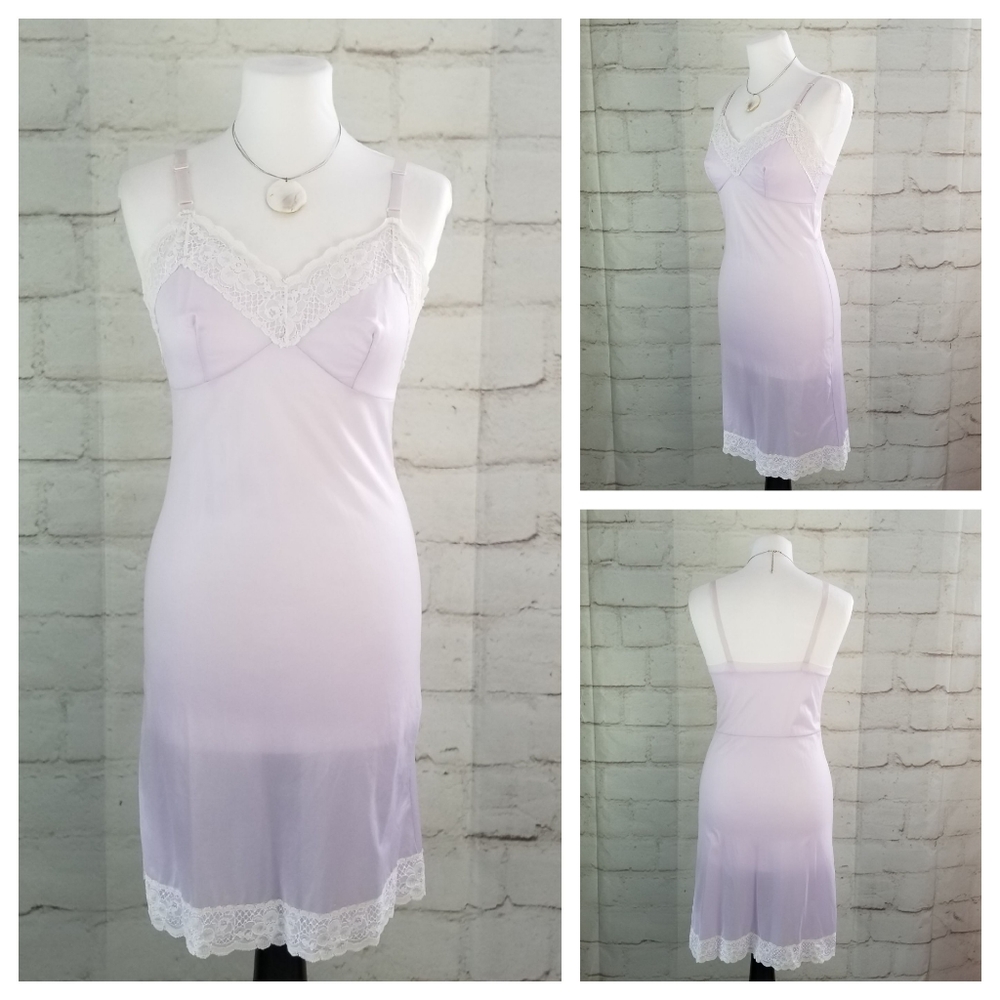 Vintage M 36 Light Lilac Purple White Lace Trim Chemise Shory Slip Nightie